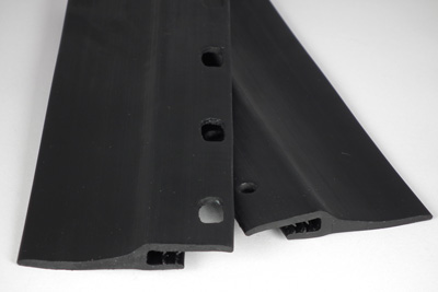 Parachevement Poinconnage joints profiles